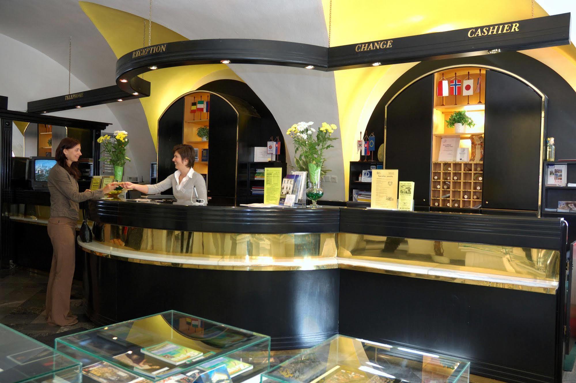 Hotel Stela เลอโวชา ภายนอก รูปภาพ